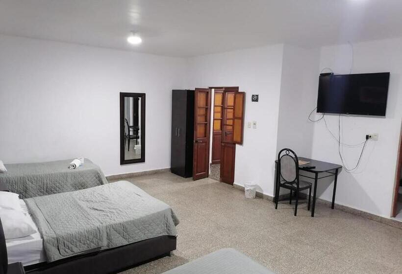هتل Suite Trujillo