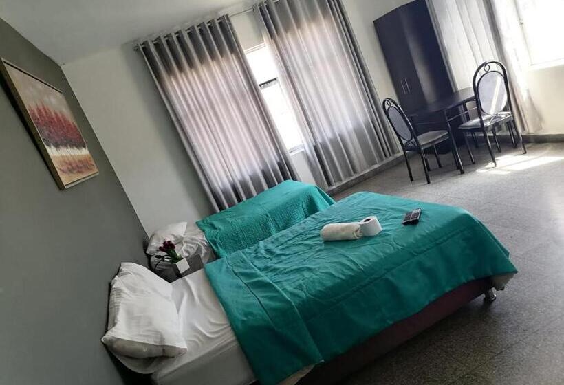 هتل Suite Trujillo