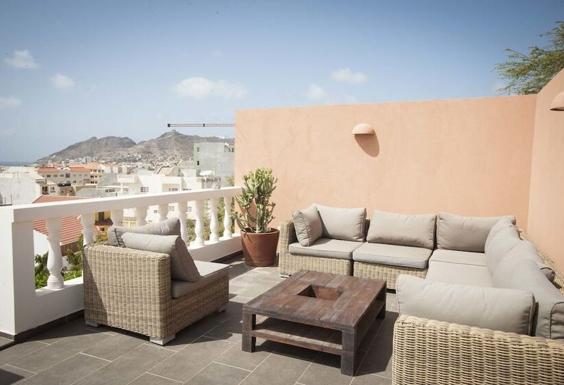 تختخواب و صبحانه Vila Mira Mar