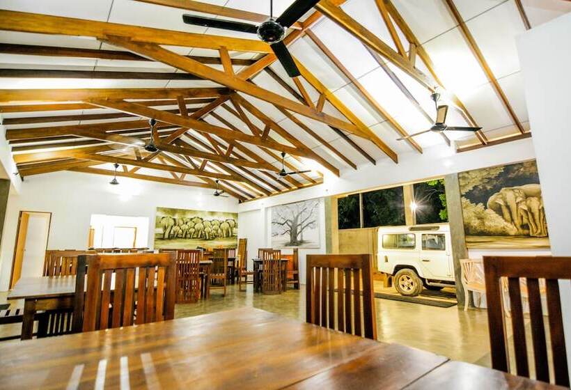 호텔 Arana By Forest Trails