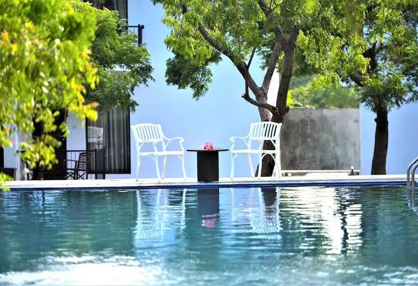 Hotelli Arana By Forest Trails