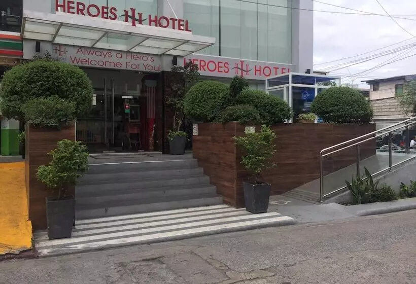 Hotelli Heroes