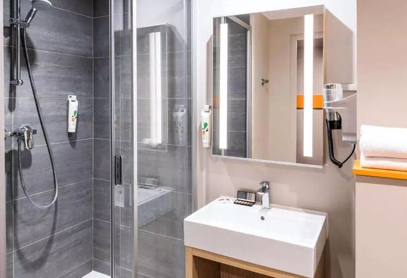 هتل Ibis Styles Clamart Gare Grand Paris