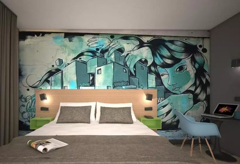هتل Ibis Styles Clamart Gare Grand Paris
