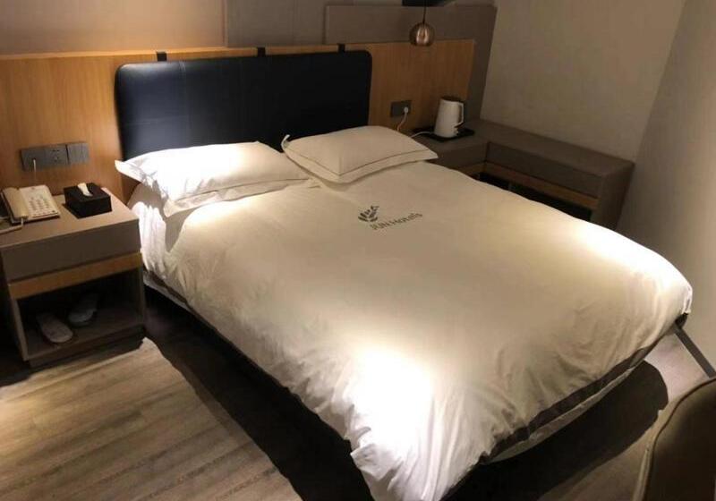 Junyi Hotel Nanjing Olympic Sports Center