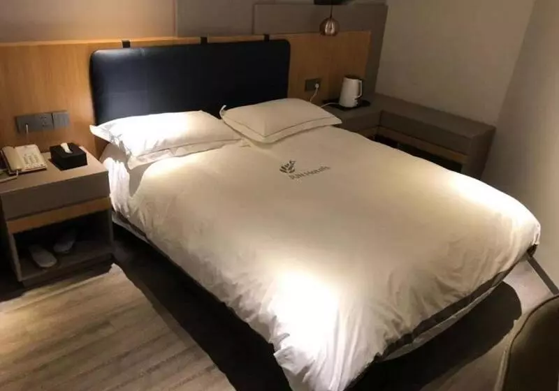 Junyi Hotel Nanjing Olympic Sports Center