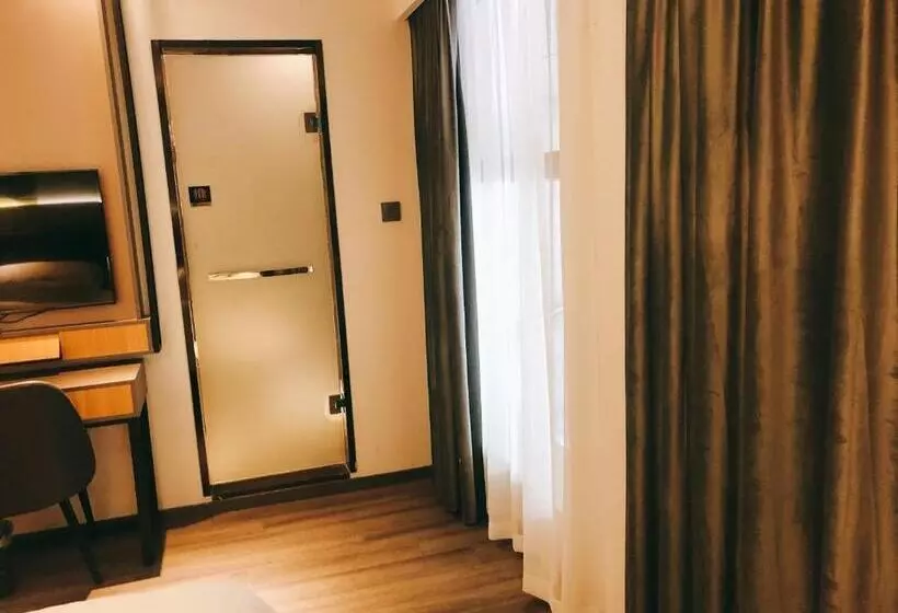 Junyi Hotel Nanjing Olympic Sports Center