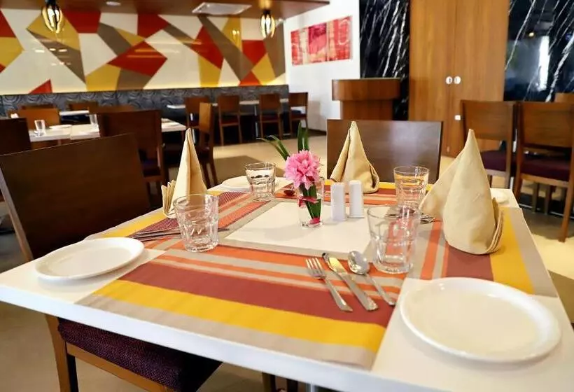 ホテル Patria Suites