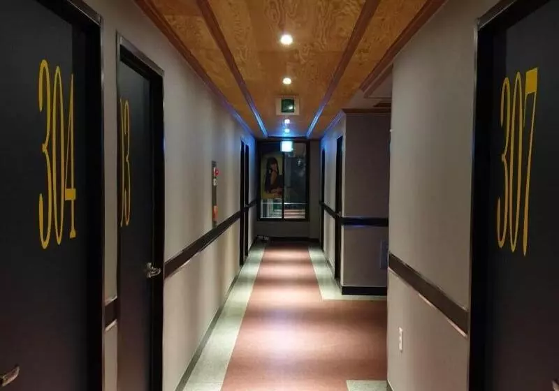 Motel Good Guy