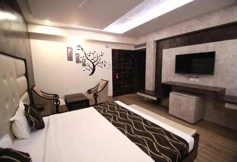 Oyo 4779 Hotel Vansh Palace