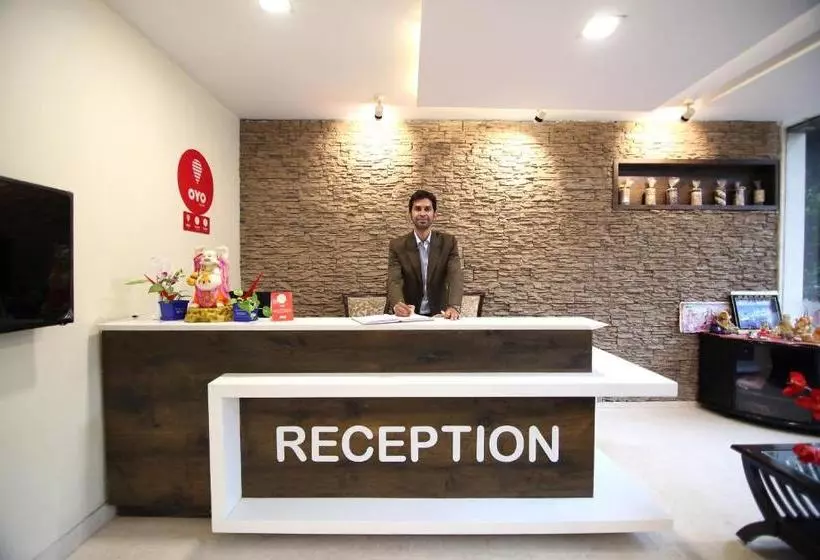 Oyo 4779 Hotel Vansh Palace