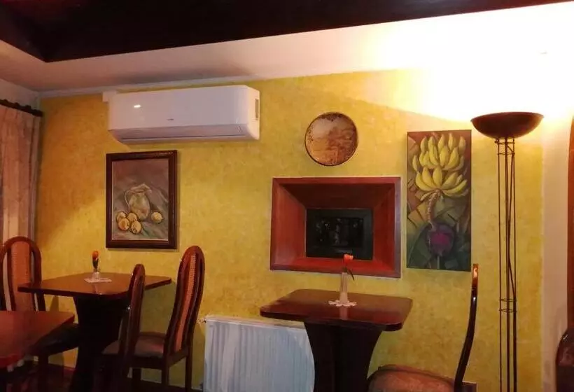 Retkeilymaja Posada Selva Negra