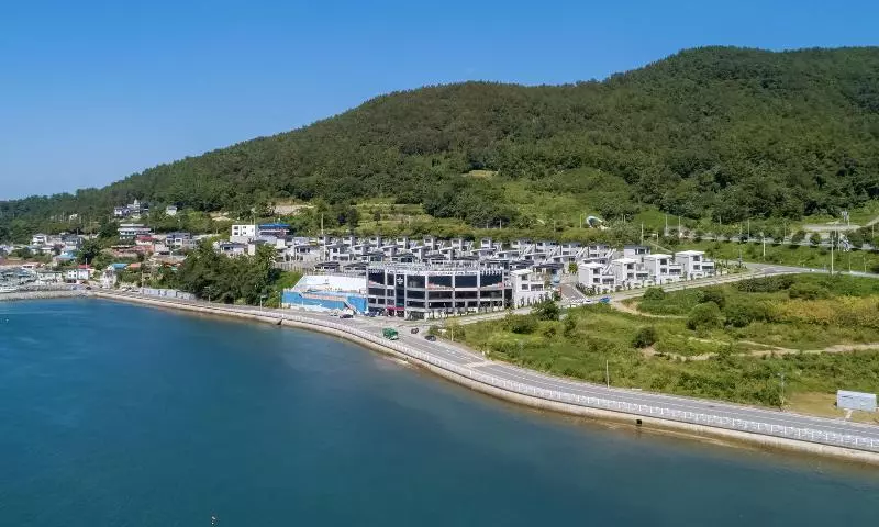 Arte Resort Spa & Pool Villa