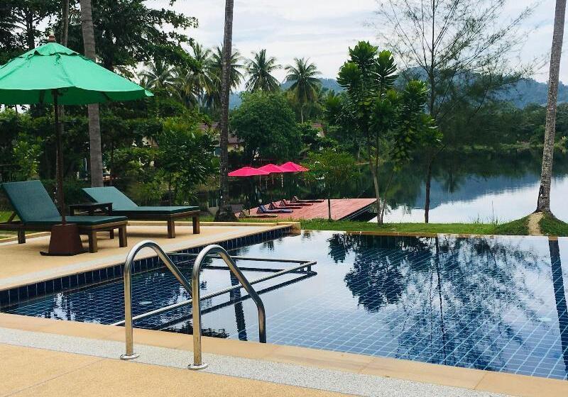 Khao Lak Golden Coconut Resort