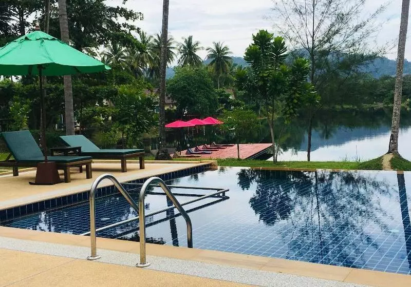 Khao Lak Golden Coconut Resort