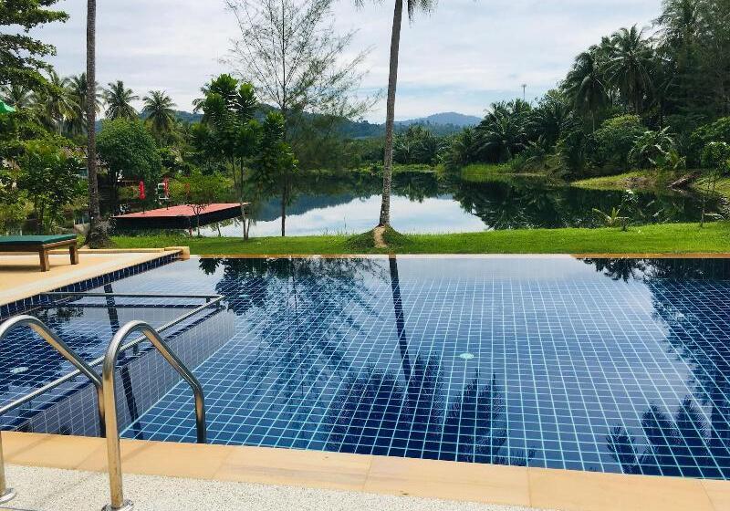 Khao Lak Golden Coconut Resort