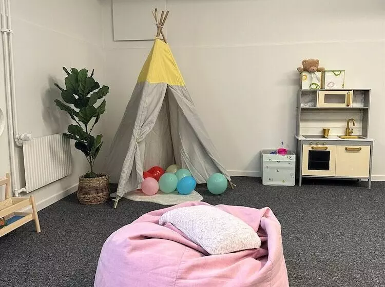 ホテル Almnas Park