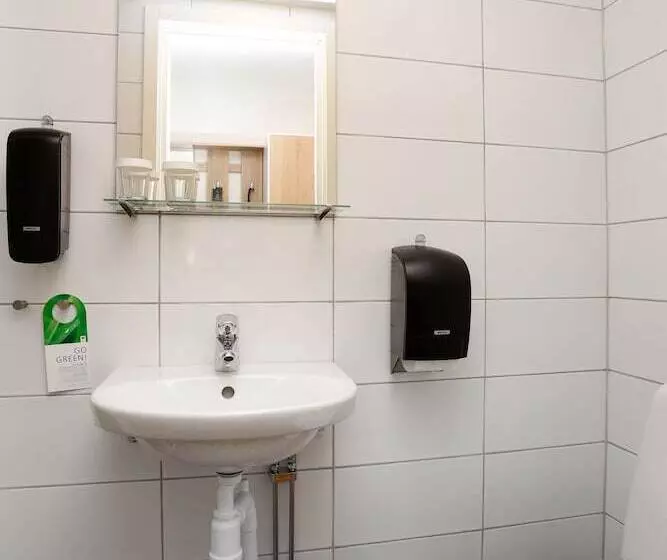 ホテル Almnas Park