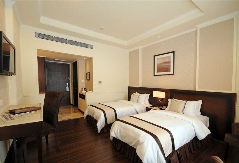 Отель Blue Saphire Countryside Haldwani