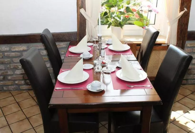 Hotelli Rheinischer Hof