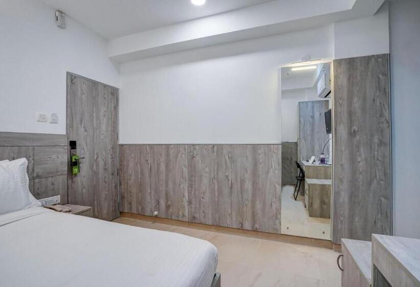 هتل Myspace Express Balaji Paradise