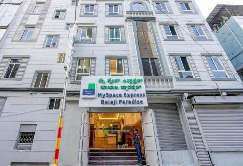 هتل Myspace Express Balaji Paradise
