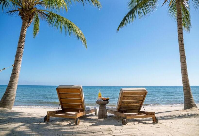 Itz Ana Resort & Residences