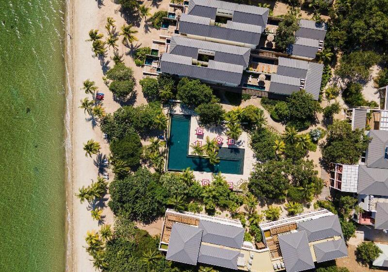 Itz Ana Resort & Residences