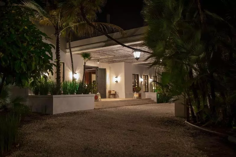 Itz Ana Resort & Residences