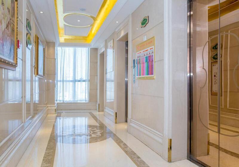 Vienna Hotel Hubei Xiangyang Tanxi Road