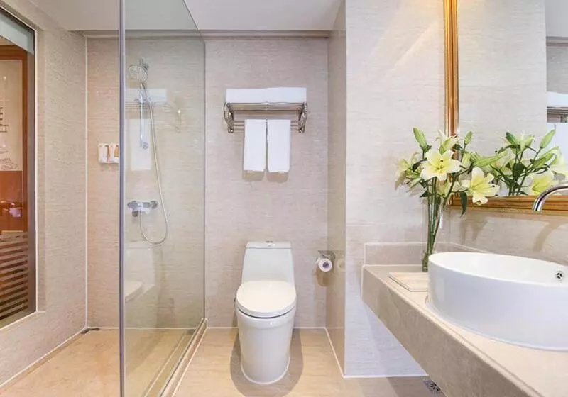 Vienna Hotel Shenzhen Bantian South Huancheng Road