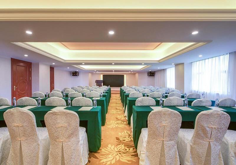 Vienna Hotel Shenzhen Bantian South Huancheng Road