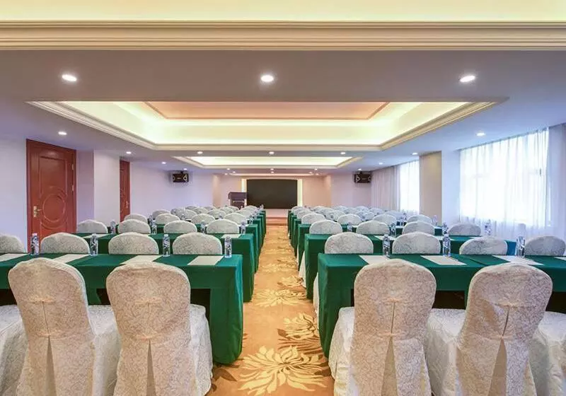 Vienna Hotel Shenzhen Bantian South Huancheng Road