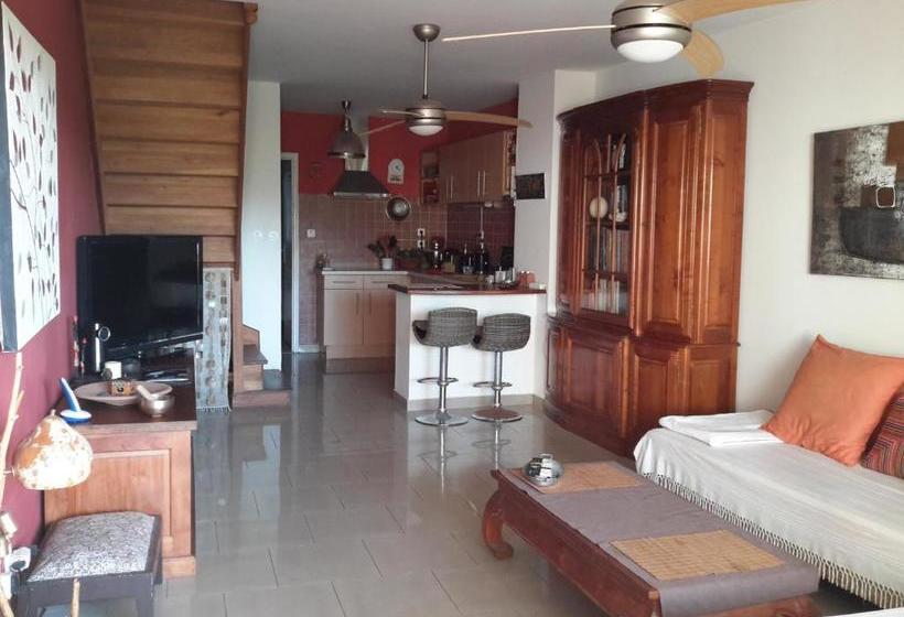 تختخواب و صبحانه Chambre D'hôte Ti Coin Tranquille