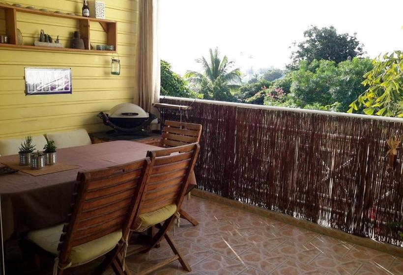 تختخواب و صبحانه Chambre D'hôte Ti Coin Tranquille