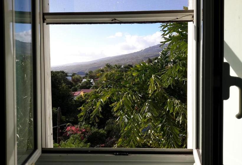 تختخواب و صبحانه Chambre D'hôte Ti Coin Tranquille