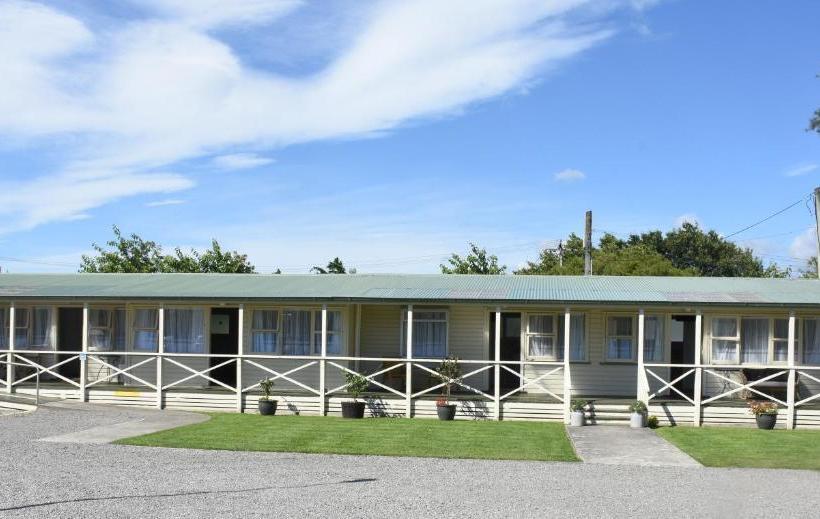 Featherston Motels And Camping