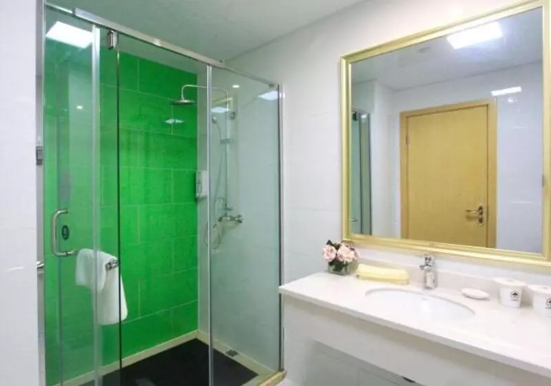 Hotelli Greentree Inn Zhejiang Jiaxing Xiuzhou District Wangjiangjin Town Business