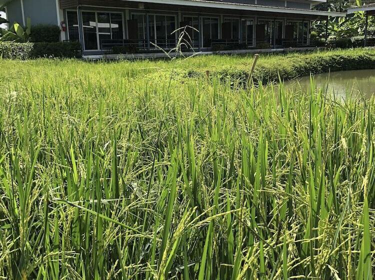 호텔 Milin Villa Resort Kanchanaburi