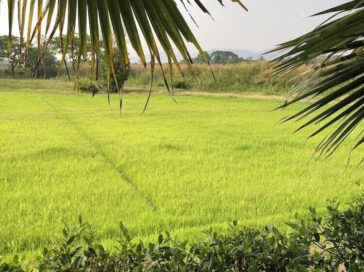 호텔 Milin Villa Resort Kanchanaburi