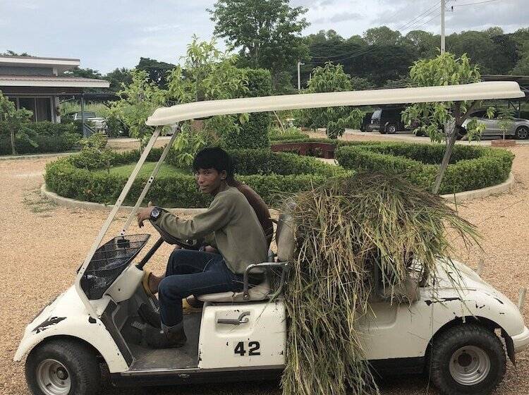 호텔 Milin Villa Resort Kanchanaburi