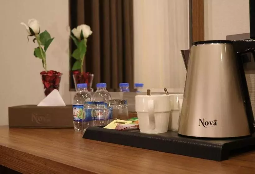 هتل Nova Sky