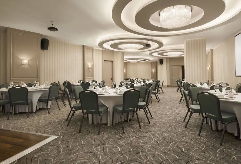 فندق Ramada By Wyndham Bursa Nilufer