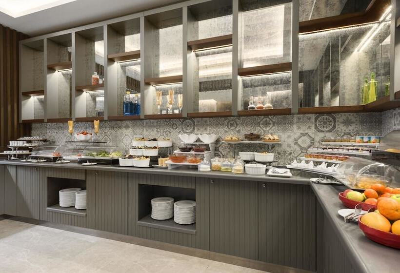 فندق Ramada By Wyndham Bursa Nilufer