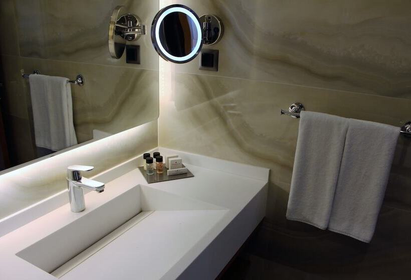 فندق Ramada By Wyndham Bursa Nilufer