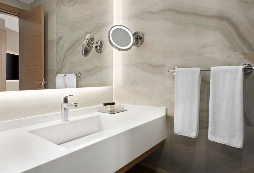 فندق Ramada By Wyndham Bursa Nilufer