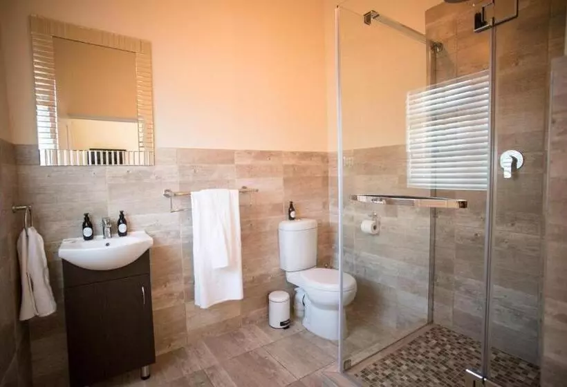 Oliver's Bed And Breakfast