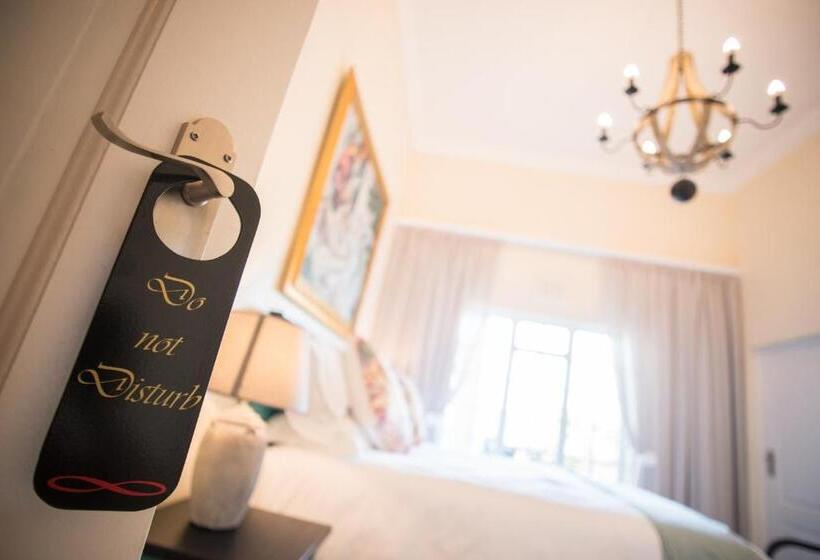 Oliver's Bed And Breakfast