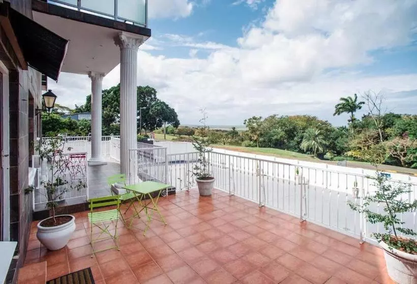 Oliver's Bed And Breakfast