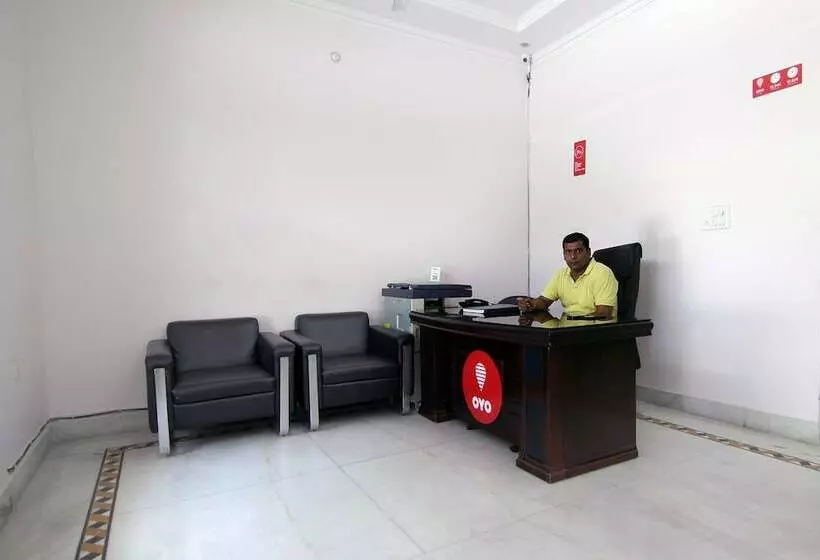 Oyo 9008 Hotel Pearl Inn